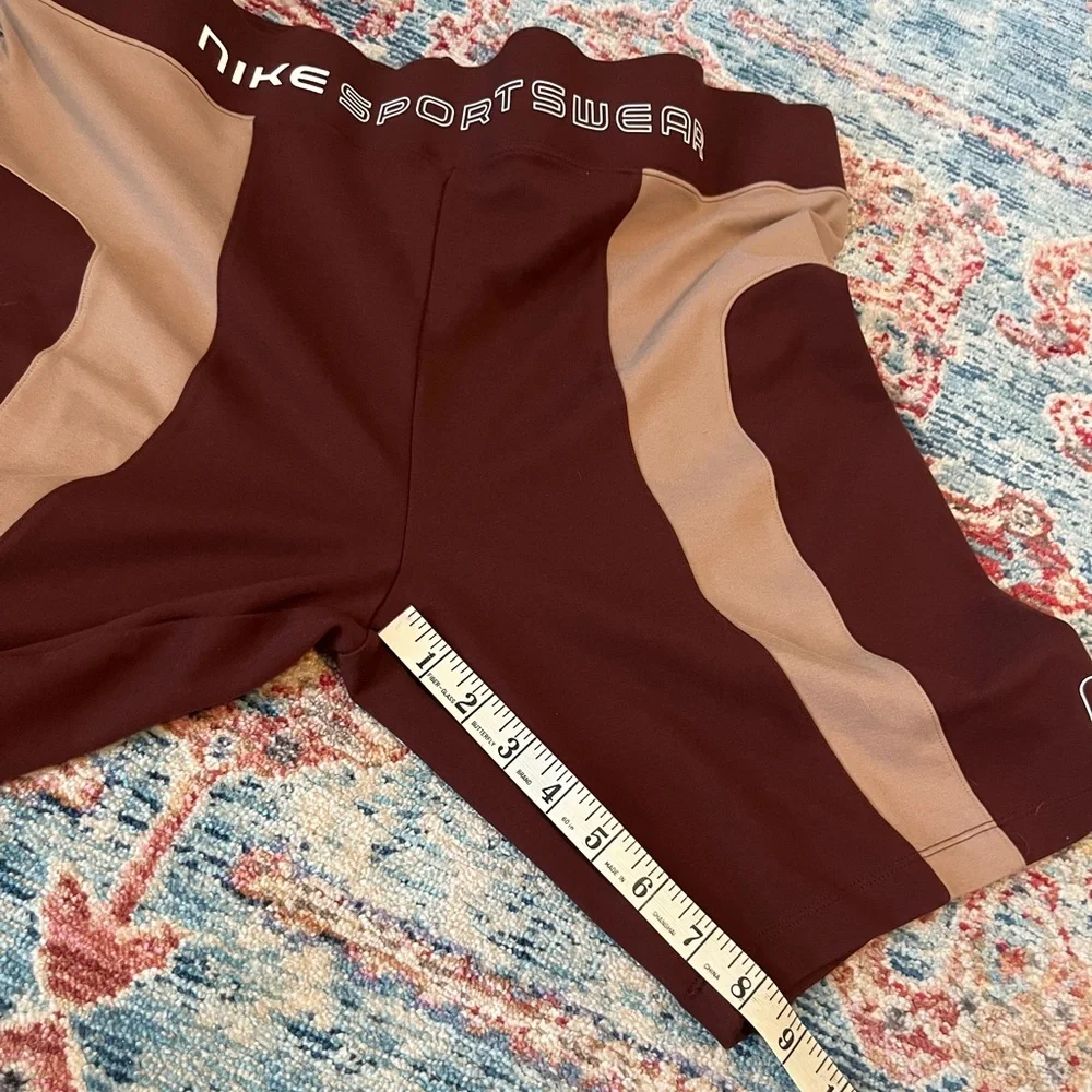 Nike Women's  Street Bike Shorts Size XXL - Picture 4 of 5